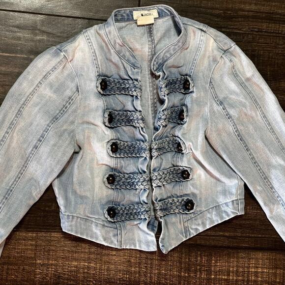 & AND JACKET CROPED DENIM WITH METAL BUTTON BRAID DETAIL SIZE 6 - Picture 2 of 5